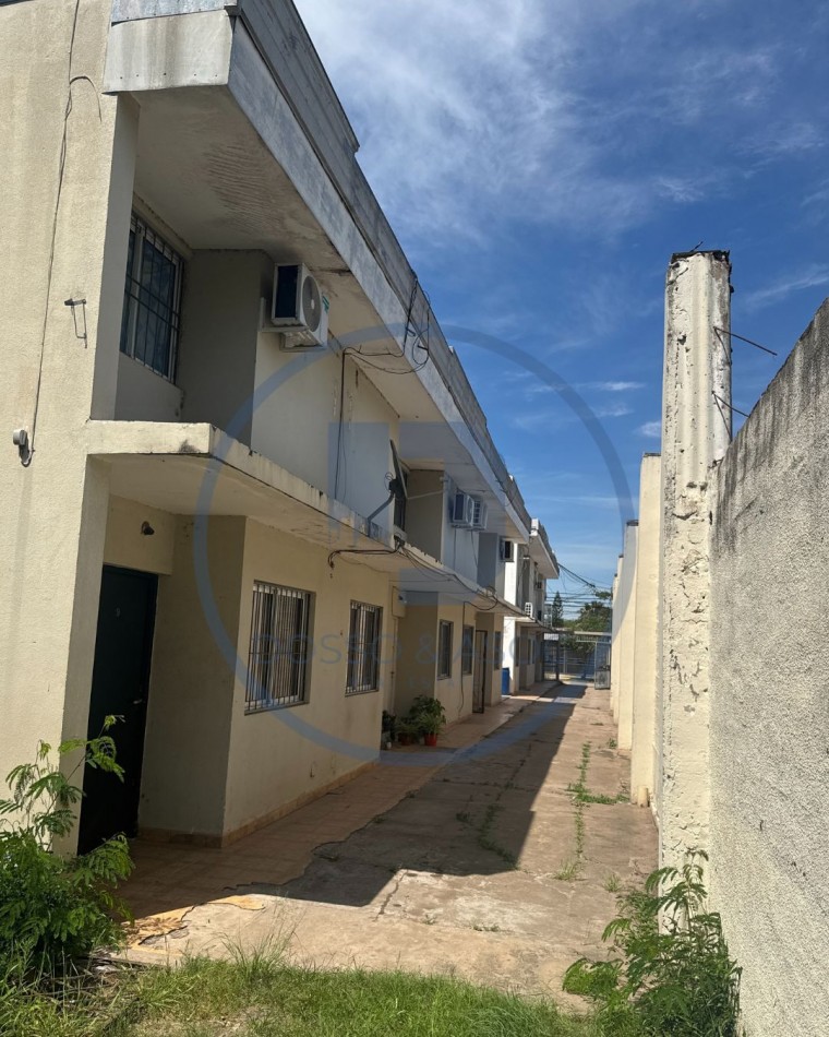 Te presentamos un complejo de 9 departamentos tipo duplex ubicado en Fortin Warnes 555, Resistencia, Chaco a solo metros de Av. San Martin y Edison