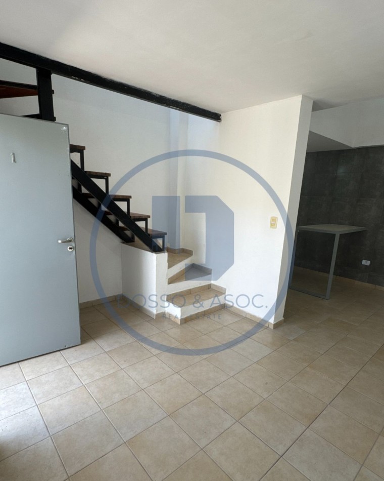 Te presentamos un complejo de 9 departamentos tipo duplex ubicado en Fortin Warnes 555, Resistencia, Chaco a solo metros de Av. San Martin y Edison