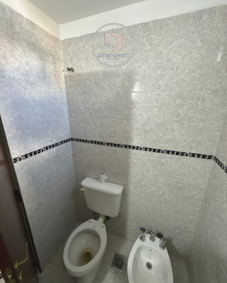 Alquiler de deparamento de 3 dormitorios en Avenida Sarmiento 457