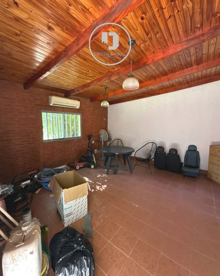  PROPIEDAD DE USOS MULTIPLES CON PISCINA Y AMPLIO GALPON