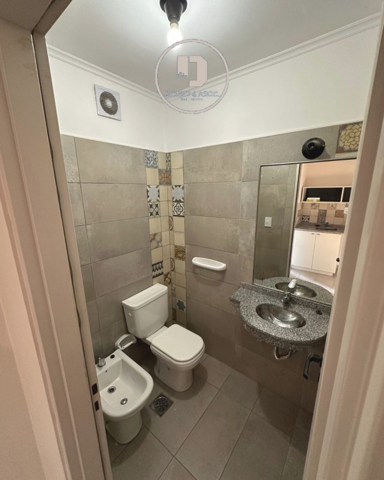 Oficina en venta - Edificio Juvenal, Av. Sarmiento 783