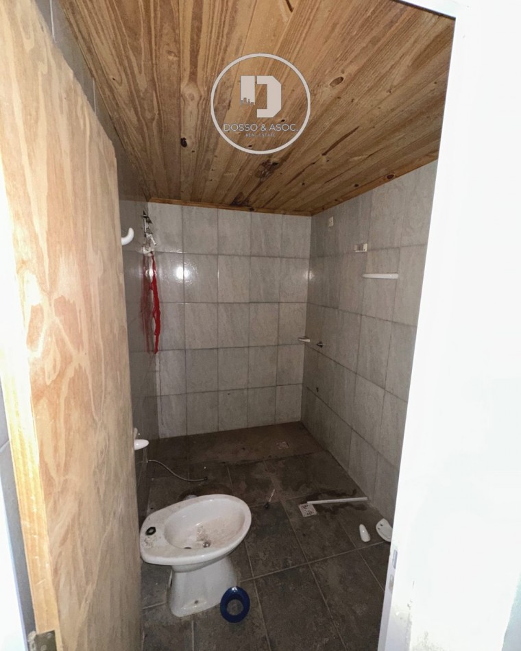 VENDE PROPIEDAD A RECICLAR — A metros del Regimiento Ejercito Argentino Arturo Illia 3171, Resistencia