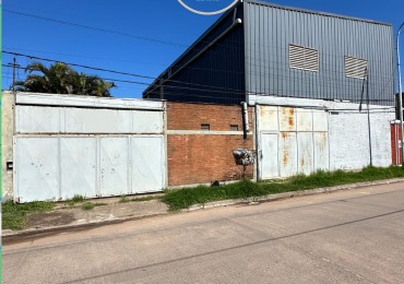  PROPIEDAD DE USOS MULTIPLES CON PISCINA Y AMPLIO GALPON